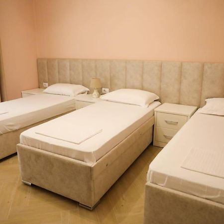 Merkaj Hotel Berat Eksteriør billede