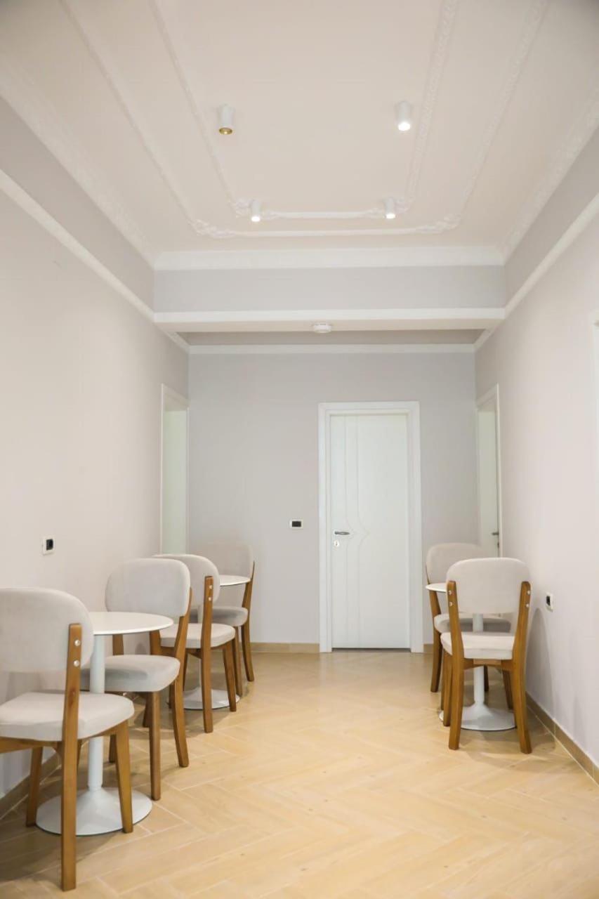 Merkaj Hotel Berat Eksteriør billede