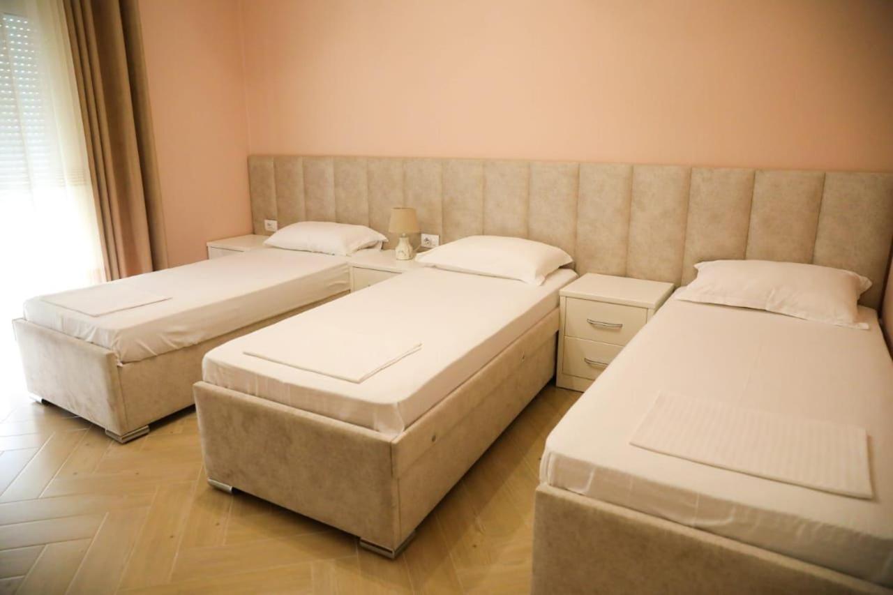 Merkaj Hotel Berat Eksteriør billede